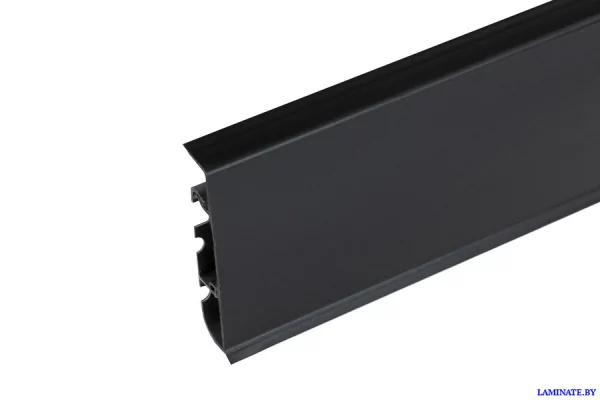 Плинтус Cezar Hi-LINE Prestige Черный М090