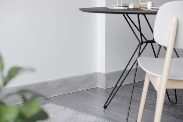 Плинтус Cezar Hi-LINE Prestige Готический М256 от магазина  Juteks.by